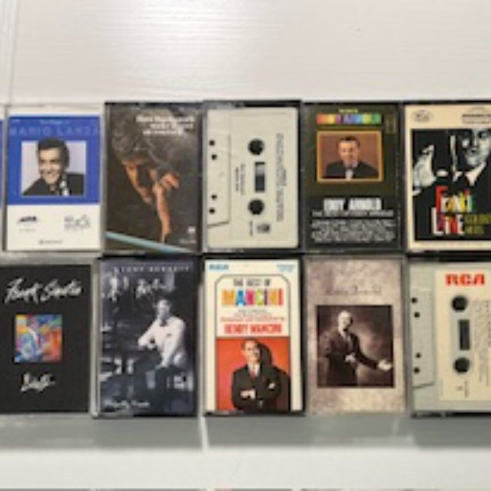 13 vintage cassettes - Sinatra, Bennett, Lanza and MORE